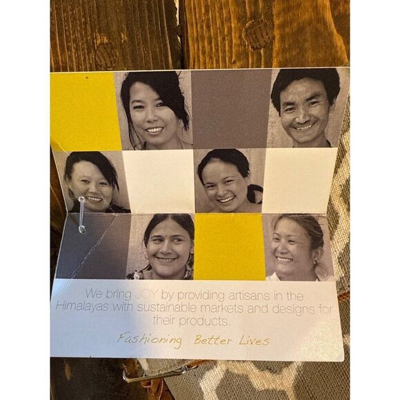 NWT JOYN Small Clutch With Zipper Closure -Handmade Himalayas - Picture 14 of 15